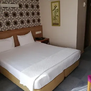 3* Hotel Nice Royal